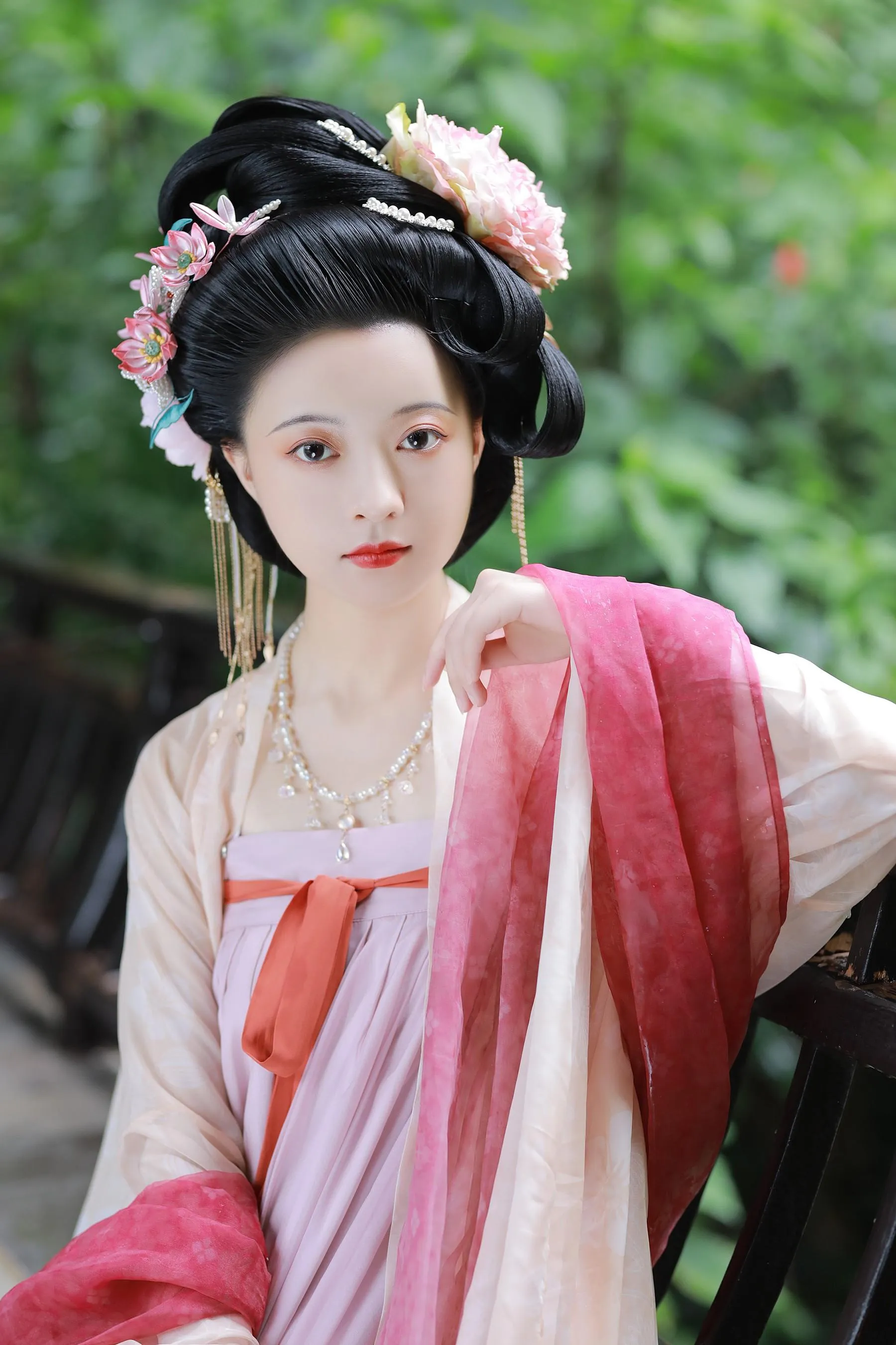 [YITUYU艺图语]2022.09.23 风月偏爱宴旧人 YunFleur [36P]插图1